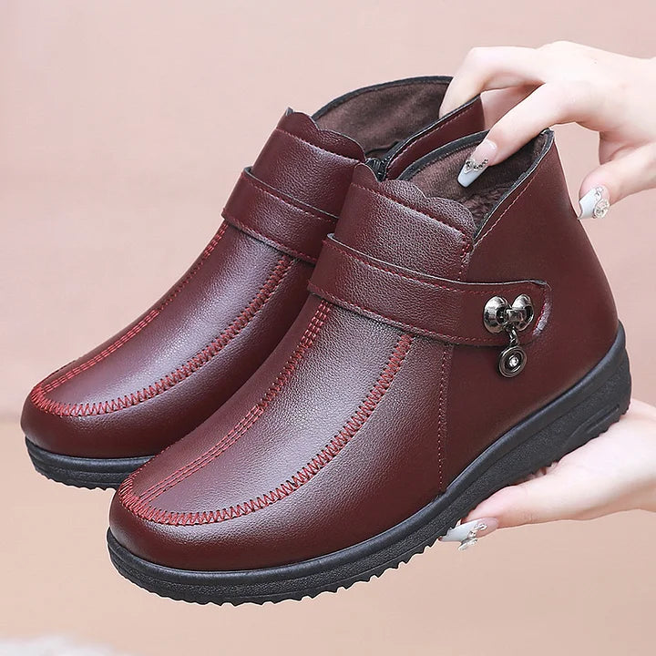 Moteriški patogūs, madingi, šilti batai