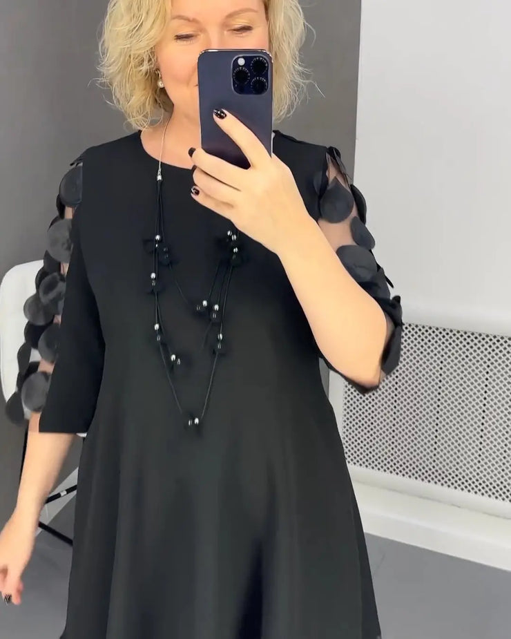 Daili juoda suknelė