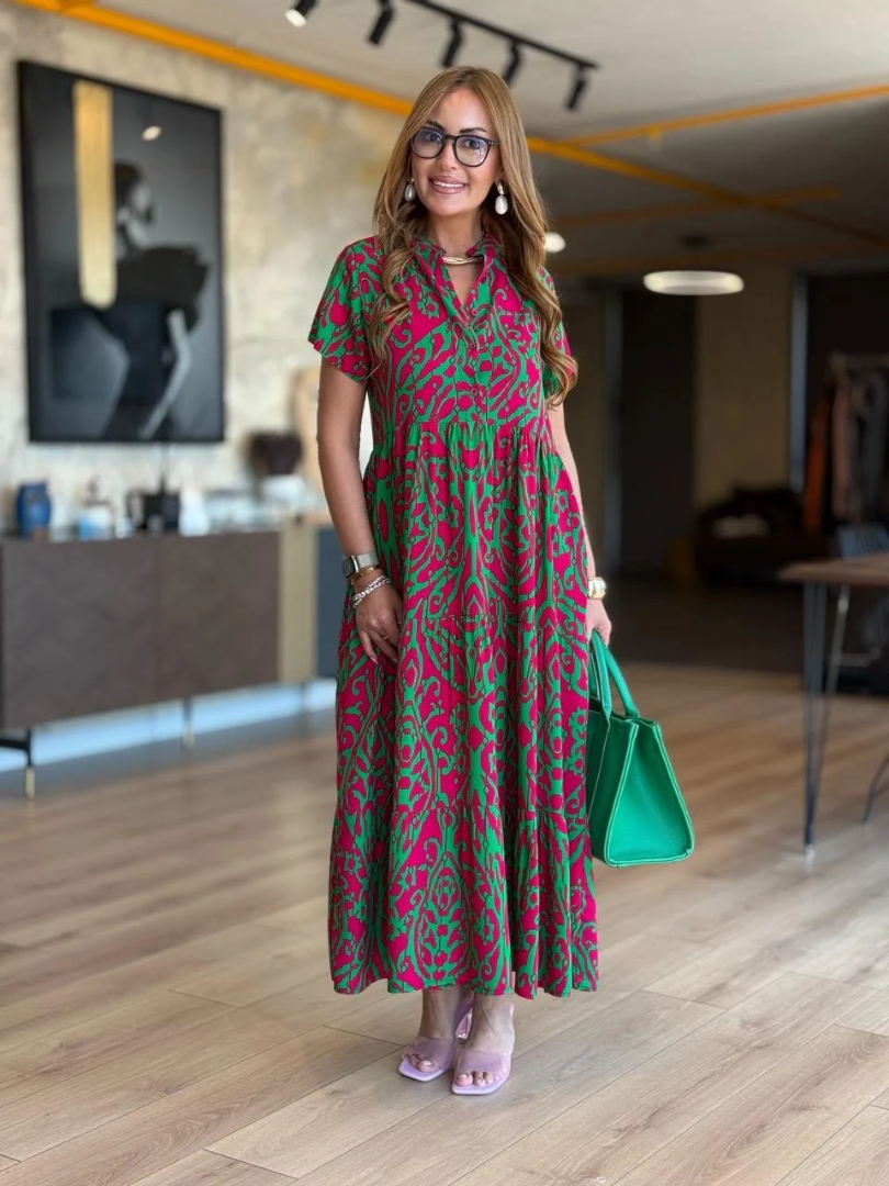 Elegantiška moteriška laisvalaikio stiliaus suknelė V formos iškirpte