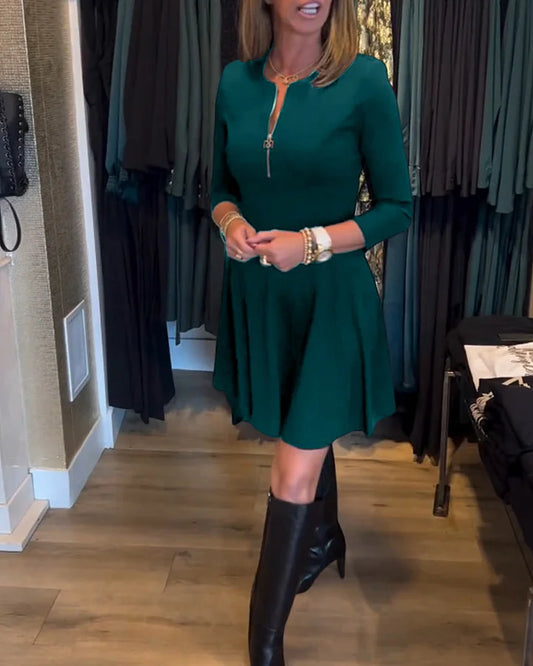 Elegantiška suknelė su užtrauktuku