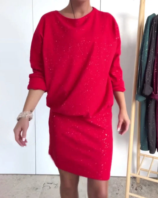 Raudona šventinė suknelė