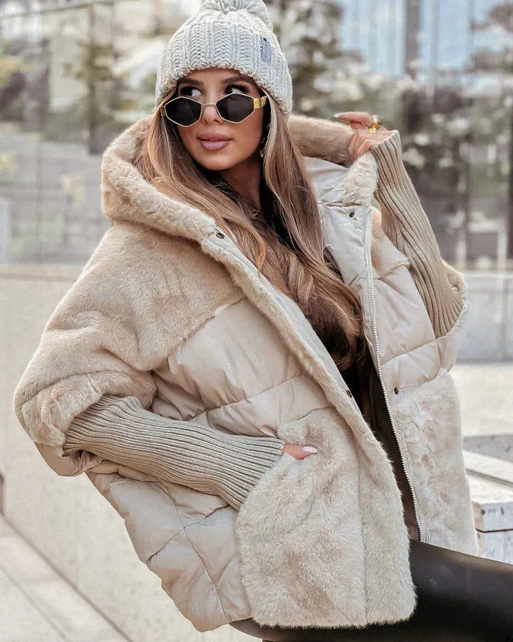 Moteriškas paltukas su kailiuku