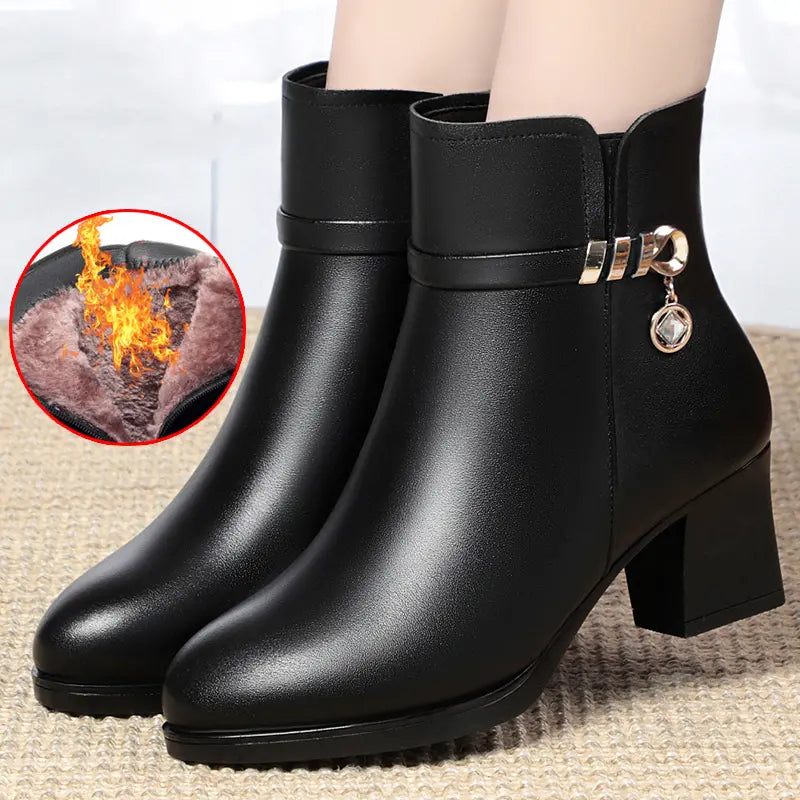 Žieminiai odiniai aulinukai moterims