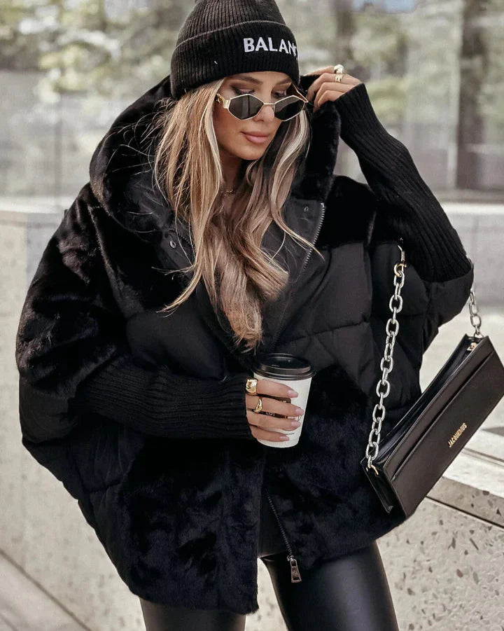 Moteriškas paltukas su kailiuku