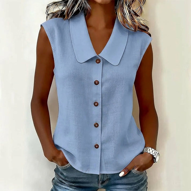 Palaidinė su V formos iškirpte ir sagomis