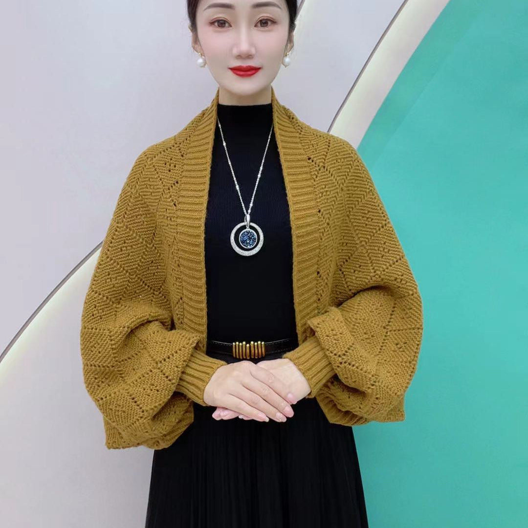 Moteriškas elegantiškas ažūrinio rašto megztas kardiganas