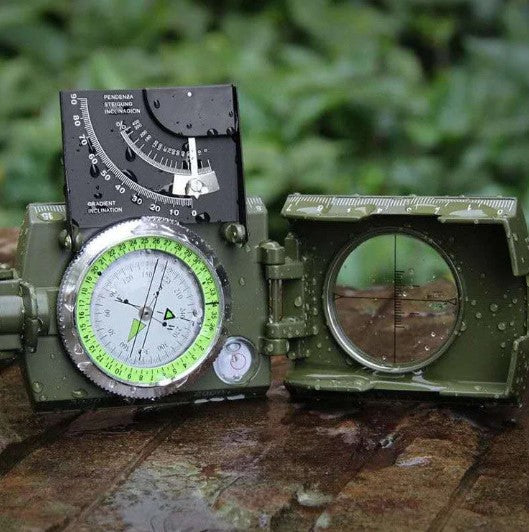 Daugiafunkcis orientacinis kompasas su inklinometru