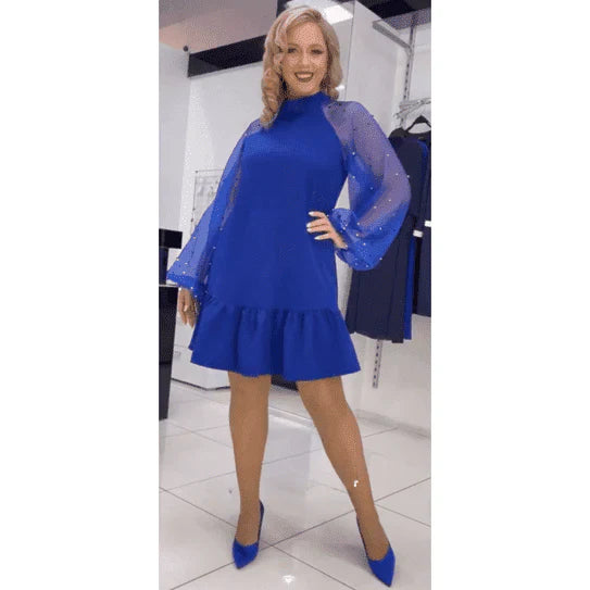 Elegantiška suknelė su kaspinu nugaroje