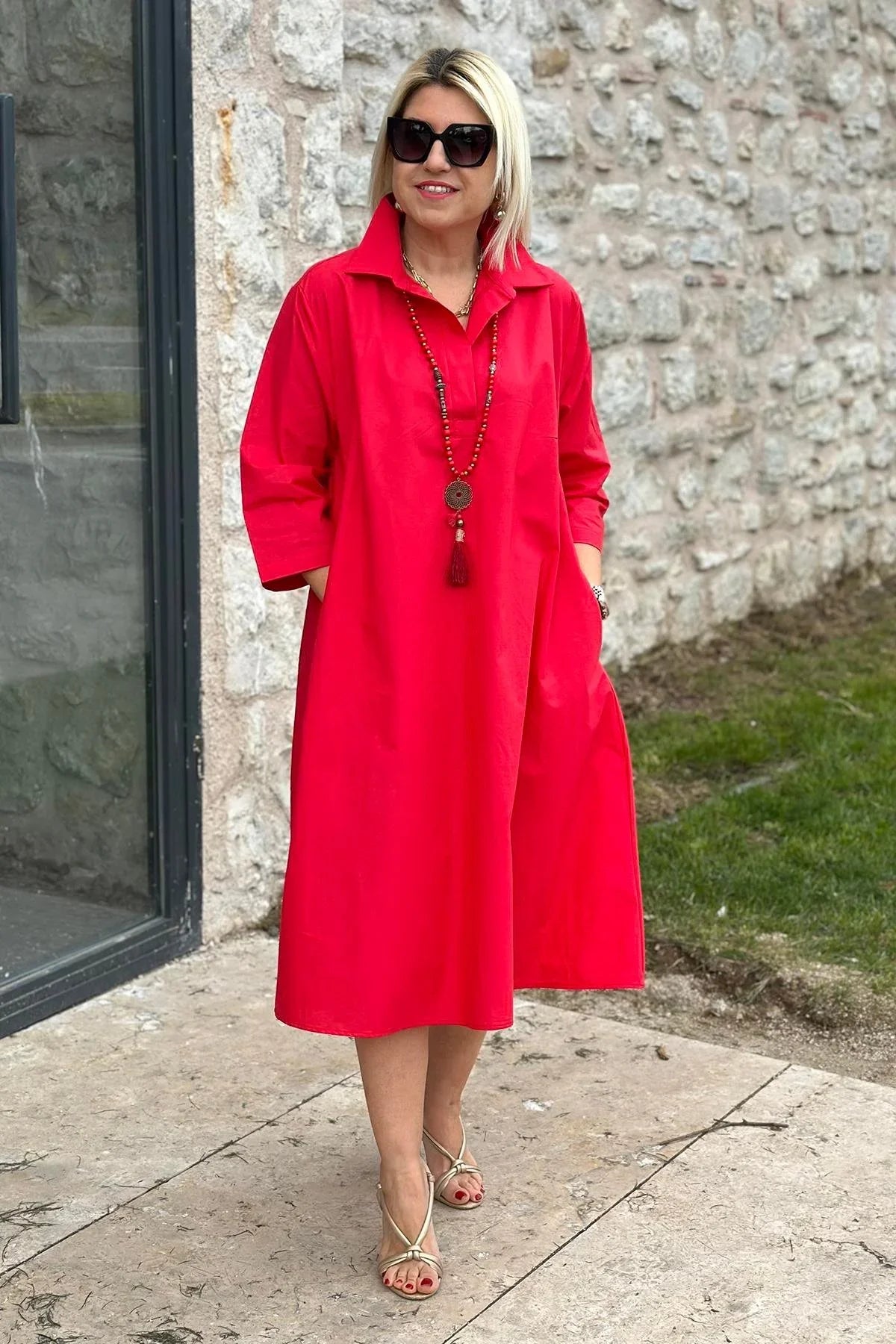 Laisvalaikio stiliaus moteriška suknelė