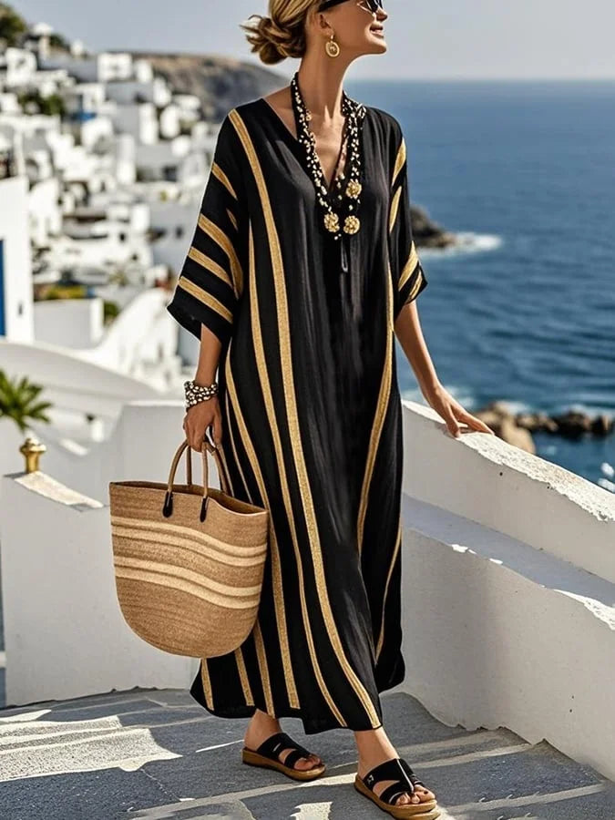 Moteriška suknelė su kontrastingomis juostelėmis