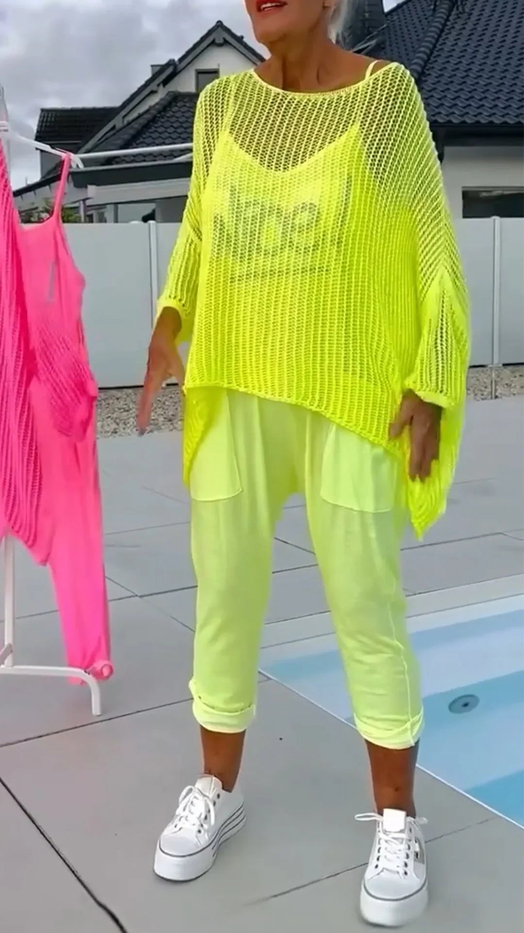 Moteriškas laisvalaikio kostiumas