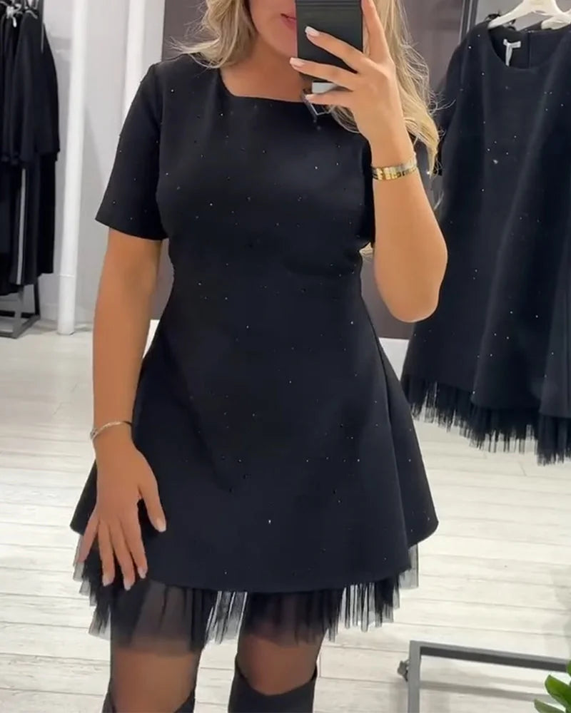 Elegantiška suknelė su papuošimais