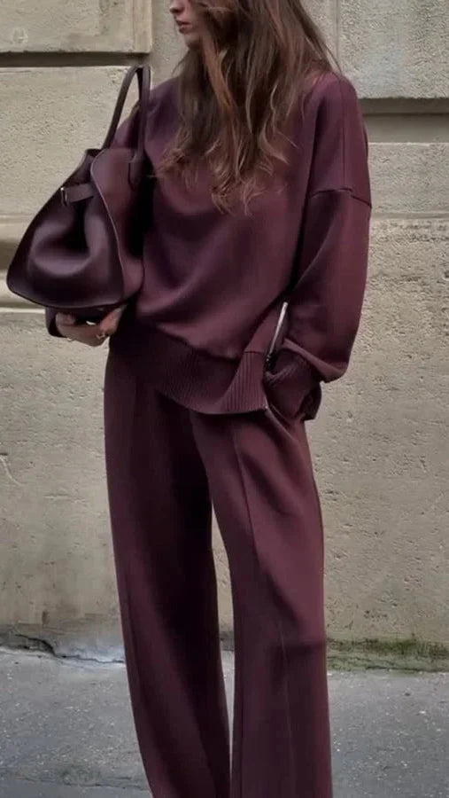 Madingas laisvalaikio komplektas aukštu kaklu