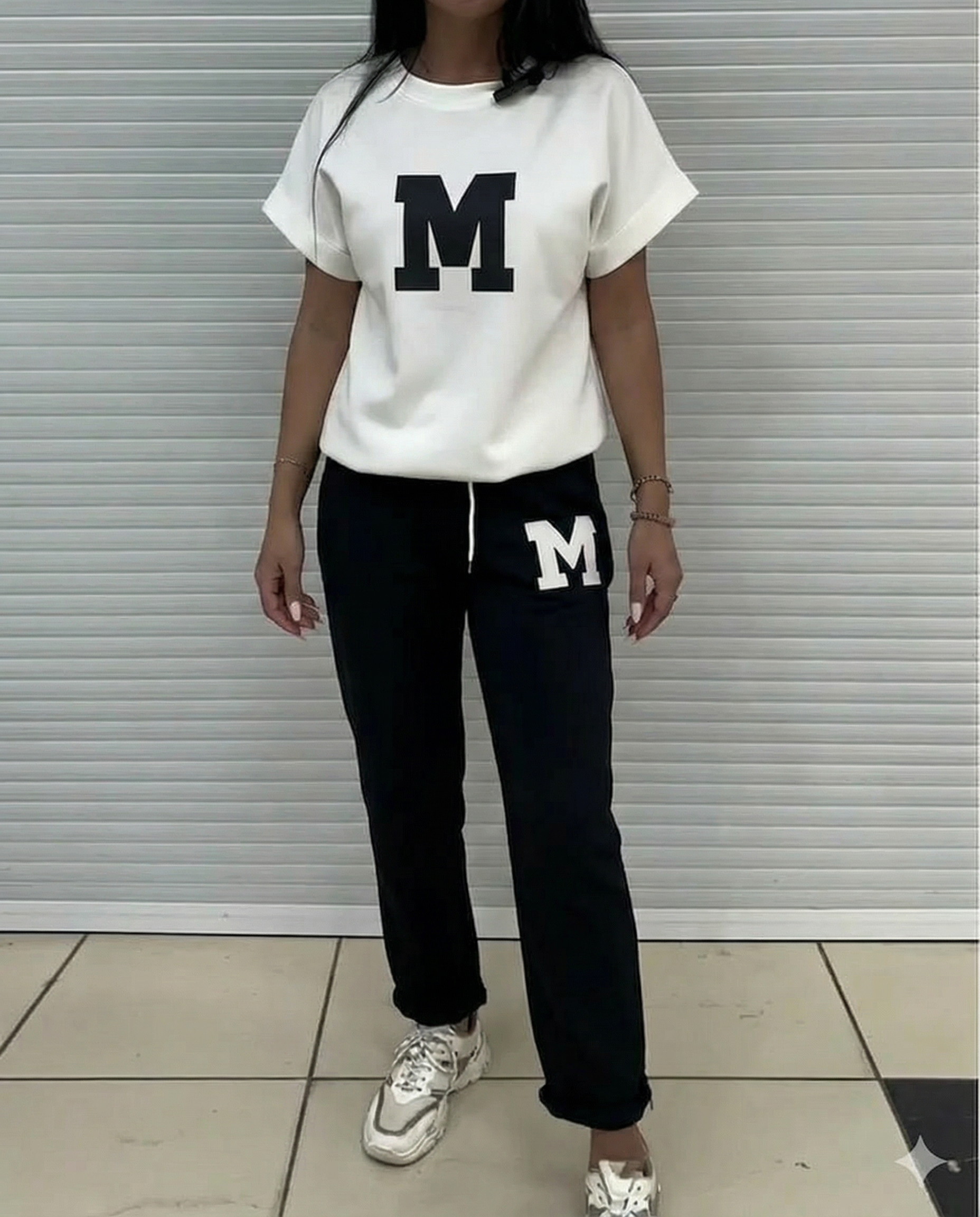 Laisvalaikio komplektas madingoms moterims