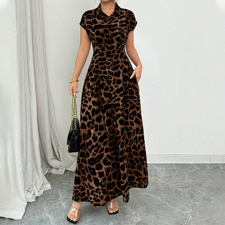 Elegantiška moteriška suknelė su leopardo raštu